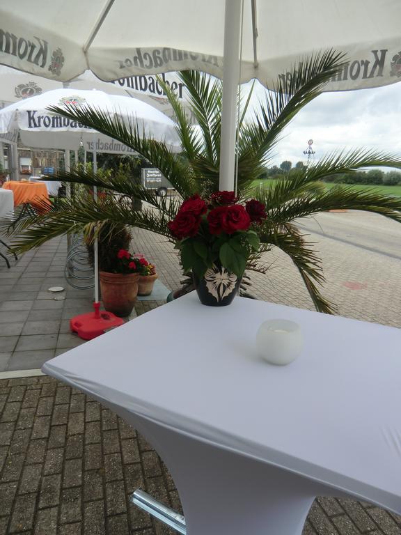 Hotel Restaurant Jonkhans Rees Exterior foto